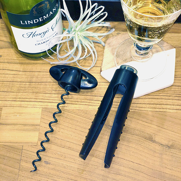 Self Pulling Wine Bottle Opener 3